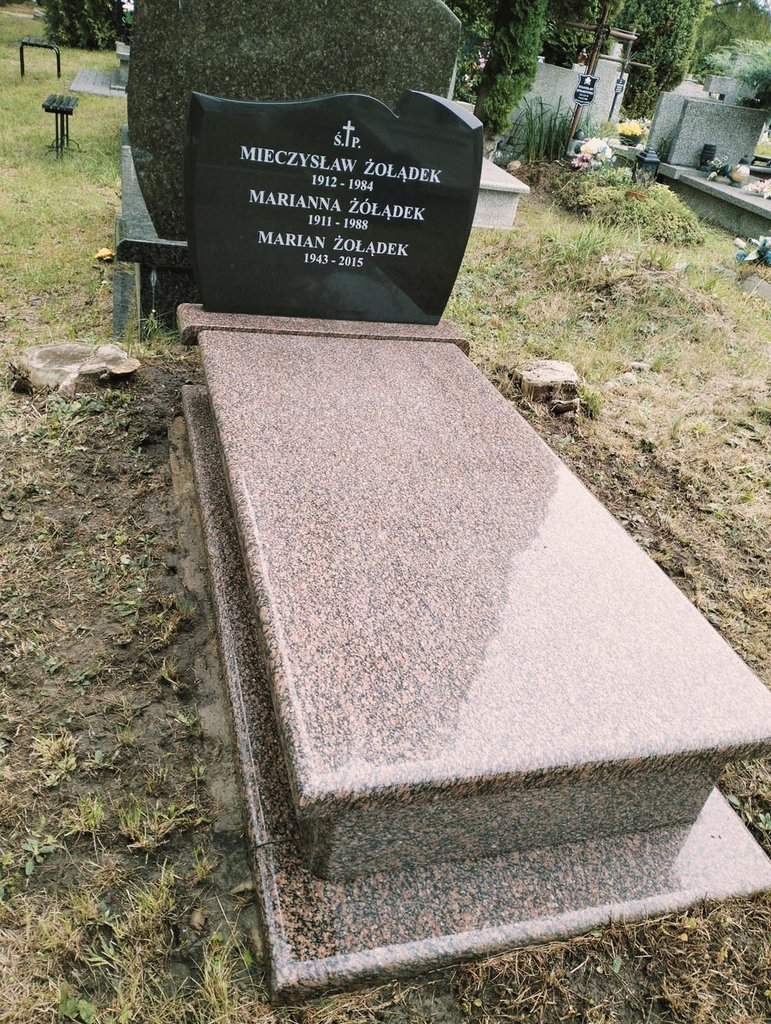 mycie pomnika z lastryko